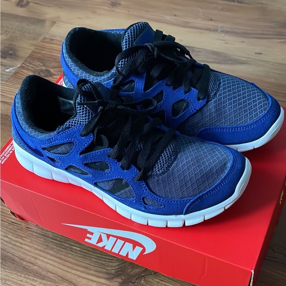 Nike Free Run Runners - Picture 1 of 3